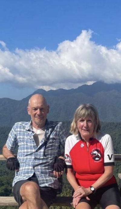 Mark Elsegood Cycling on the  tour with redspokes